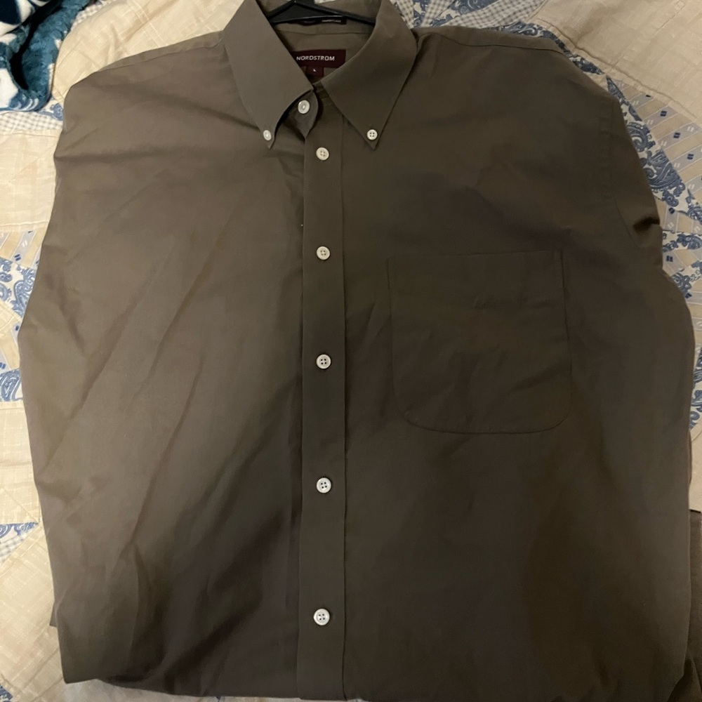 Nordstrom button down shirt like new!
